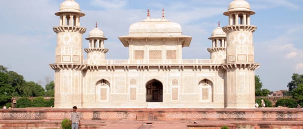 12-Hour Taj Mahal Sunrise Tour from Delhi with Agra Fort
