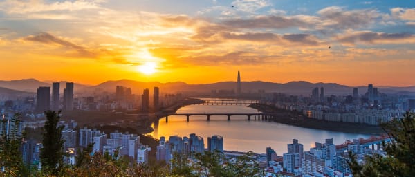 5-Hour Seoul City Tour with Palaces, Bukchon and Insadong