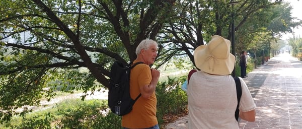 2-Hour Goyang-si Walking Tour with Local Korean Life