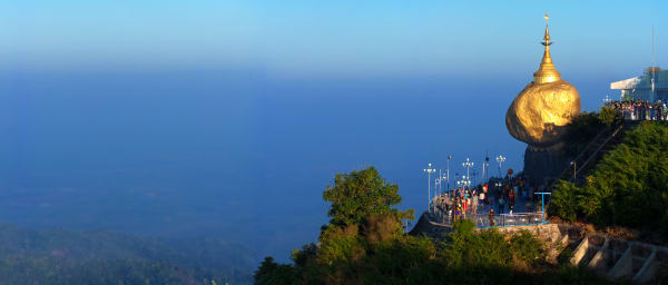 12-Hour Kyaiktiyo Pagoda Tour from Yangon via Bago