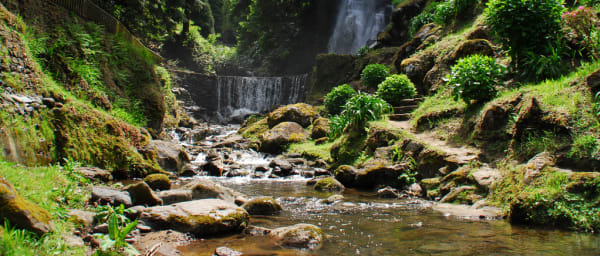 3-Hour Canoeing Tour in Ribeira dos Caldeirões with Cave Exploration