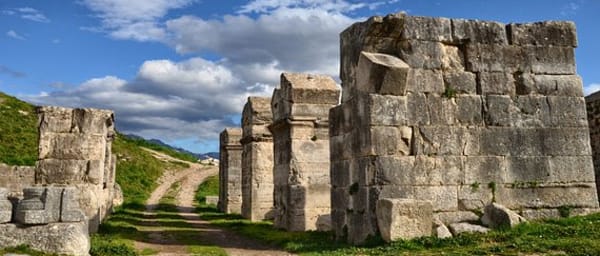 8-Hour Salona and Fortress Klis Tour with Split and Trogir