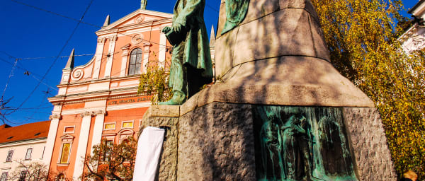 2-Hour Old Ljubljana Walking Tour with Plečnik Highlights
