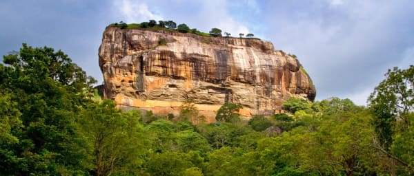 8-Day Sri Lanka Sightseeing Tour with Sigiriya and Kandy Temples