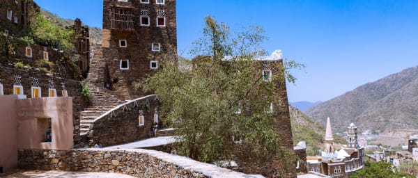 10-Hour Rijal Almaa Village Tour with Museum Visit
