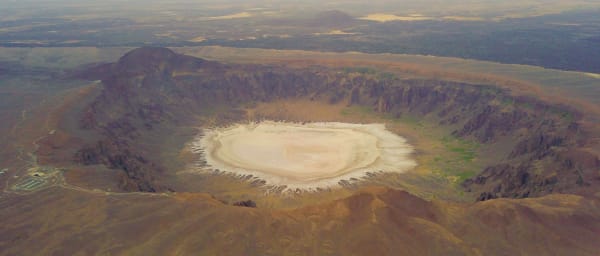 10-Hour Al-Wahbah Crater Hike from Taif with Salt Floor Descent