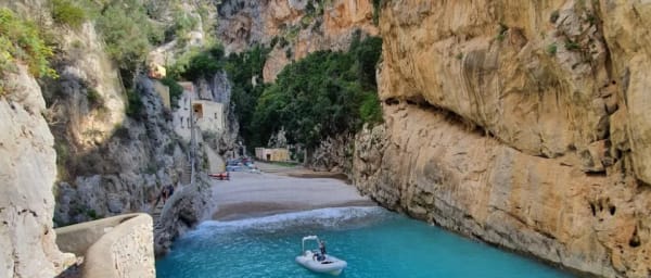 8-Hour Amalfi Coast Boat Cruise with Amalfi, Positano and Swim Stops