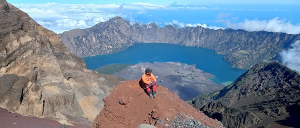 5-Day Mount Rinjani Trekking Tour via Sembalun and Torean Route