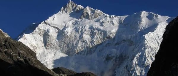 24-Day Kanchenjunga Circuit Trek in Nepal with North and South Base Camps