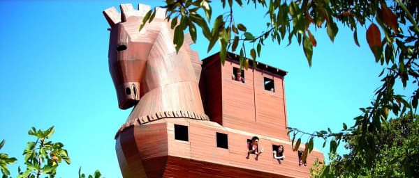 1-Day Troy and Gallipoli Tour with ANZAC Sector and Archaeology