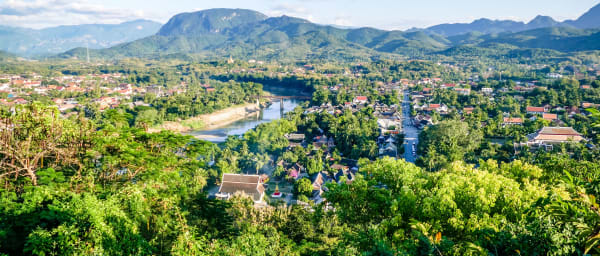 3-Day Luang Prabang and Phonsavan Sightseeing Tour with Plain of Jars
