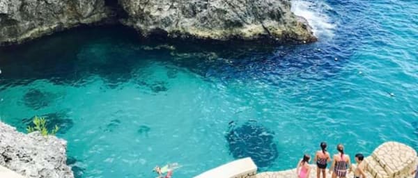 4-Hour Rick's Café and 3 Dives Jerk Centre Tour in Negril