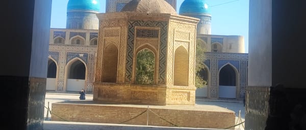 4-Hour Bukhara Walking Tour with Ark Fort and Poi Kalin
