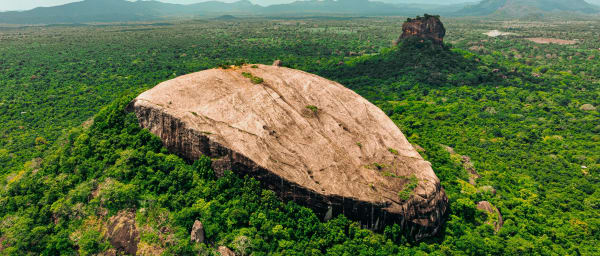 18-Day Sri Lanka Grand Tour with Heritage Sites, Safaris and Beaches