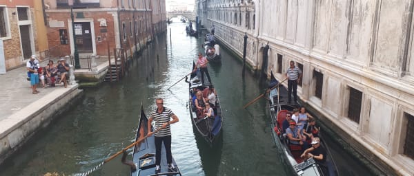 Full-Day Venice Sightseeing Tour from Milan with Gondola Free Time