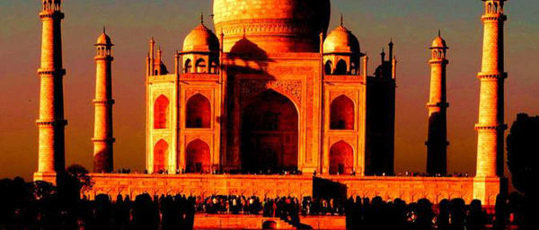 1-Day Taj Mahal and Agra Fort Tour from Delhi at Sunrise