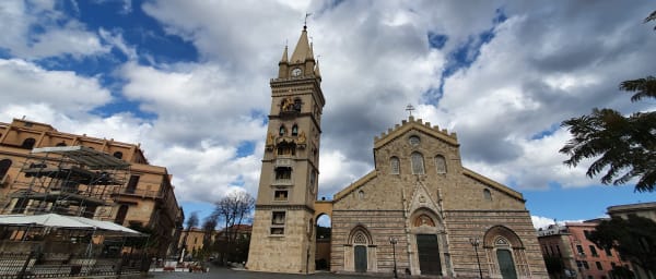 2-Hour Heritage Walk in Messina with Piazza Duomo and Cathedral