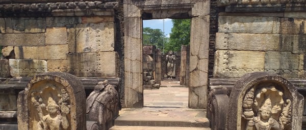 6-Day Sri Lanka Sightseeing Tour with Sigiriya and Kandy