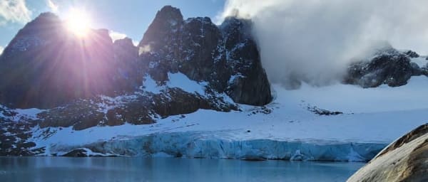 10-Hour Ojo del Albino Glacier Trek from Ushuaia via Laguna Esmeralda