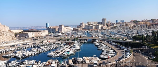8-Hour Private Marseille and Cassis Tour with Calanques Boat Ride