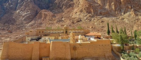 14-Hour Moses Mountain and St. Catherine Monastery Tour from Taba