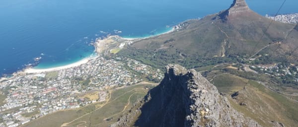 8-Hour Table Mountain Hiking Tour in Cape Town with Park Views