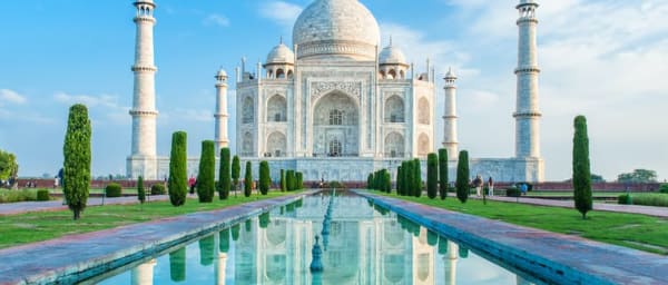 4-Hour Agra Taj Mahal Tour with Handicraft Shopping