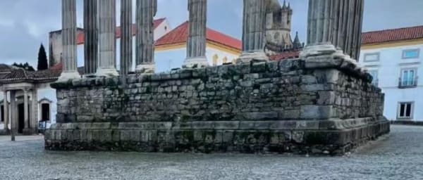 3-Hour Private Walking Tour of Évora with Chapel of Bones