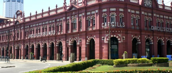 8-Hour Colombo Highlights Tour with Markets, Museums and Shopping