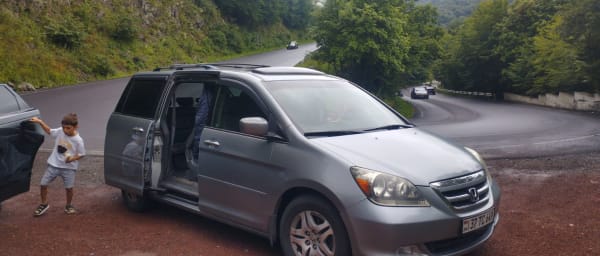 5-Hour Transfer from Yerevan to Tbilisi in a Honda Odyssey Van