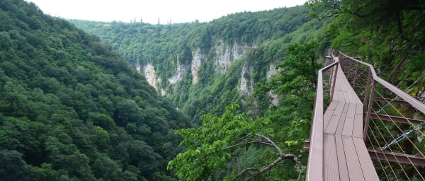11-Hour Cave and Canyon Tour in Georgia with Georgian Food and Wine