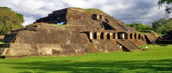 8-Hour Mayan Archaeological Tour of El Salvador with Santa Ana