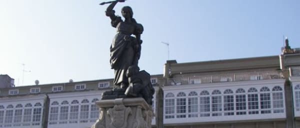 Visita privada de 90 minutos por A Coruña y sus mujeres ilustres