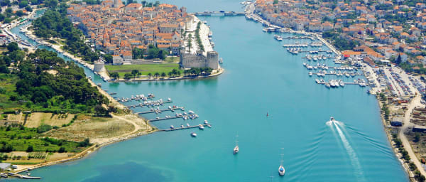 1-Hour Trogir Walking Tour with UNESCO Old Town Landmarks