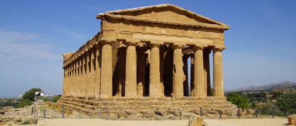 2-Hour Girgenti Hill Walking Tour with Temple of Athena Remains