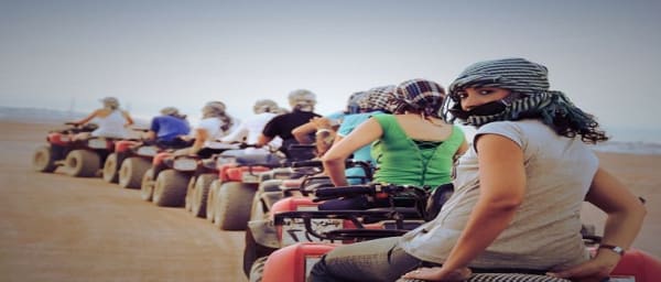 1-Day Hurghada Desert Quad Biking Tour with Sunset Mountain Views
