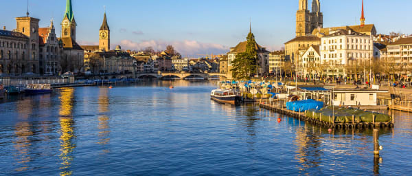2-Hour Zürich Walking Tour with Old Town Highlights and Insider Tips