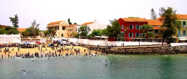 5-Hour Gorée Island Tour with House of Slaves and Door of No Return