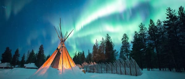 3-Day Ivalo Aurora Glass Cabin Tour with Winter Activities