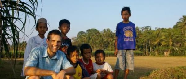 1-Day Malang Eco-Village Tour with River Tubing and Batik