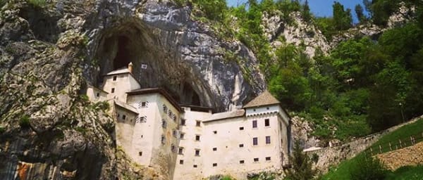 6-Hour Postojna Cave and Predjama Castle Tour from Ljubljana