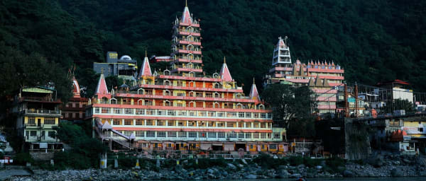 7-Day Chardham Yatra by Helicopter from Dehradun with VIP Darshan