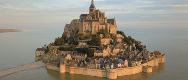 8-Hour Mont Saint Michel Abbey Tour with Secret Ways and Free Time