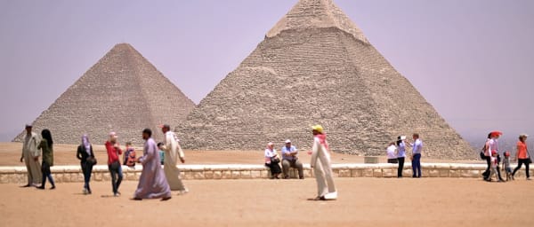 8-Hour Giza, Saqqara and Memphis Tour with Egyptologist Guide
