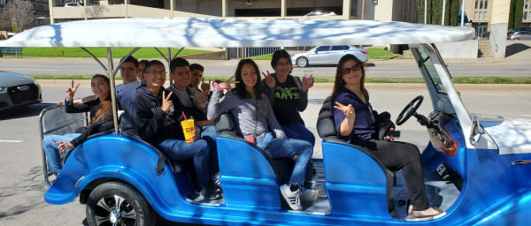 1-Hour Dallas Electric Cruizer Tour with Pioneer Plaza and Dealey Plaza