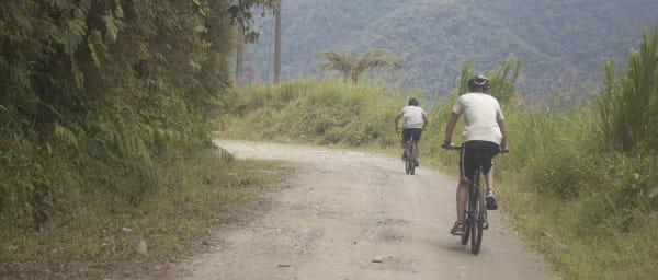 1-Day Baños de Agua Santa Adventure Tour with 2 Activity Choices