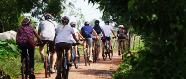 1-Day Angkor Wat Bike Tour in Siem Reap with Jungle Temples
