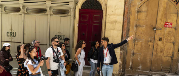2-Hour Mdina Walking Tour with Stories and Pastizzi Tasting
