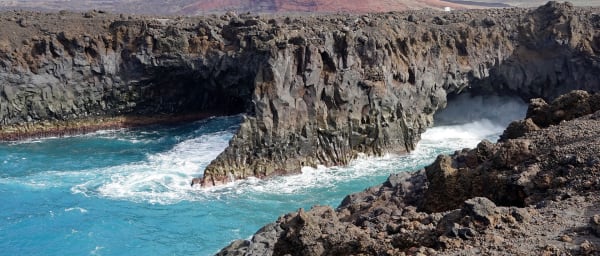 5-Hour Lanzarote South Tour with Timanfaya and La Geria Wine