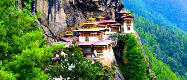 5-Day Paro and Thimphu Tour with Taktsang Monastery Hike
